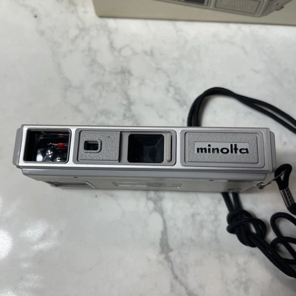 Minolta Pocket Pak 40 - vintage 110 film camera, Japan
